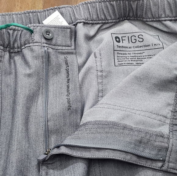 FIGS Men Scrub Cairo Cargo Pants Graphite  Size M/S Technical Collection TM3001S - Picture 5 of 10
